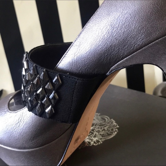 🔥Vince Camuto Heels 👠 - Picture 6 of 8